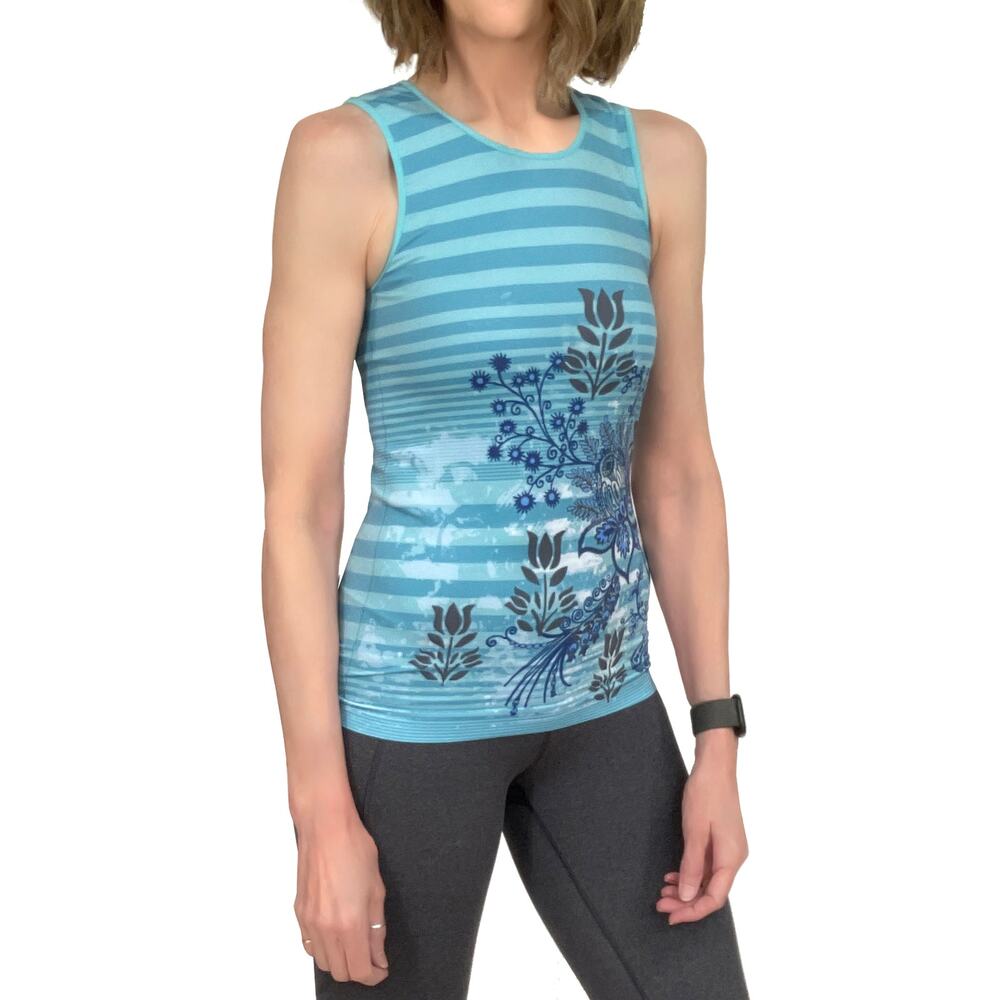 Athleta Trailhead Tank Sz S fits XS New $59 Hiking FITTED Next To Skin Top Blue